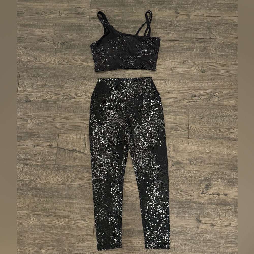 Workout set. Top M, leggings S
